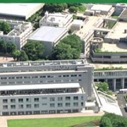 専修大学