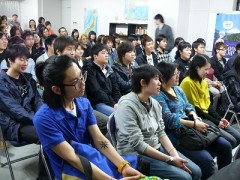 草苑日本语学校历经日本３１１大地震后，２０１１年４月生如期开学 
