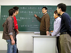 创研学园看预备日语科 上课风景 
