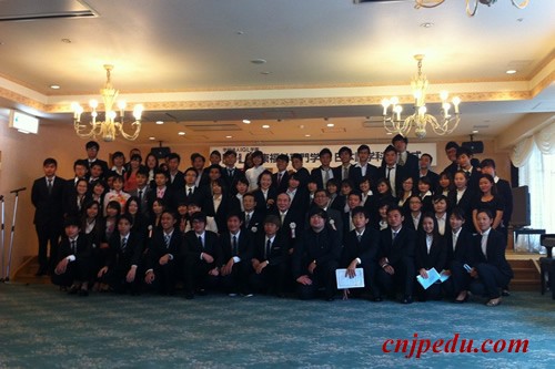 IGL 健康福祉专门学校2012年10月生入学式