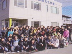 校长与学生合照