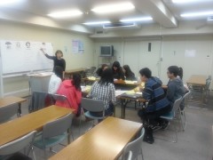 千驮谷日本语学校学生上课中