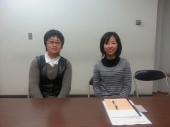 日本留学网程海燕女在千驮谷日本语学校与老师合影。