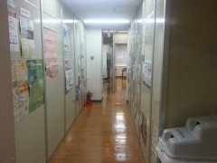千驮谷日本语学校走廊