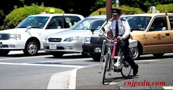 日本自行车老警察