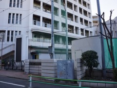 东京都立浅草高等学校校园外景 