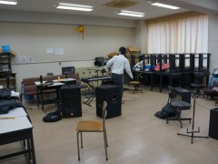 鹿岛学园高等学校器乐小组在放学后练习