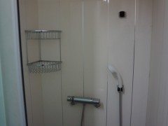 鹿岛学园高等学校学生宿舍内的沐浴设施