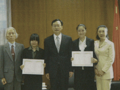 九州外国语学院九州外国语学院学生受到嘉奖