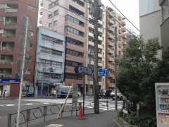  美罗斯言语学院附近街道