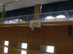 冈山县共生高等学校篮球场