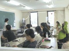 关系语言学院学生