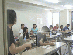 关系语言学院学生