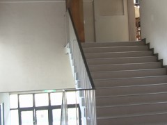 洛南高等学校体育室楼道