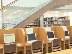 洛南高等学校图书馆