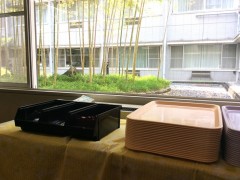 大阪日本语教育中心食堂餐具