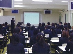 东京外语专门学校就职研讨课 