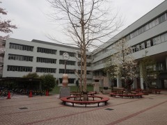 八王子高等学校校园风光