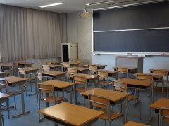 工学院大学附属高等学校教室