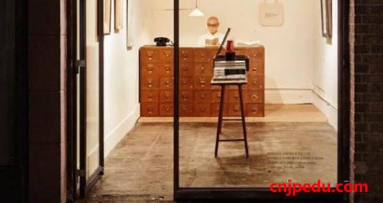 日本书商开独特书店：每周只卖一种书