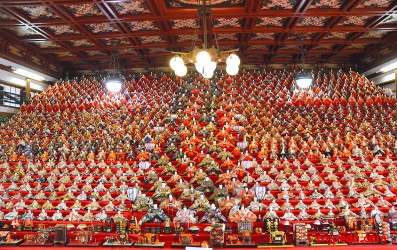 静冈禅寺千尊人偶 壮观庆祝女儿节(