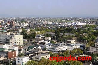 日佐贺县中国留学生参加毕业典礼