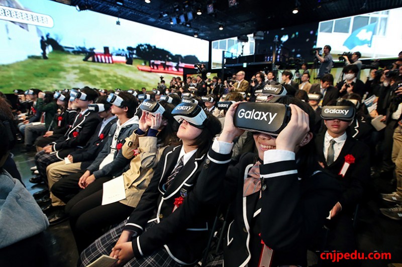 日本远程教育制高中新生开学典礼畅享VR