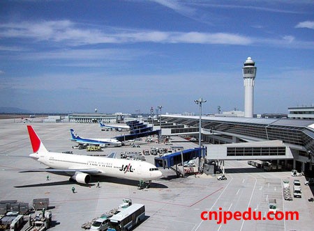 日本中部机场旅客数大增其中外国人多数