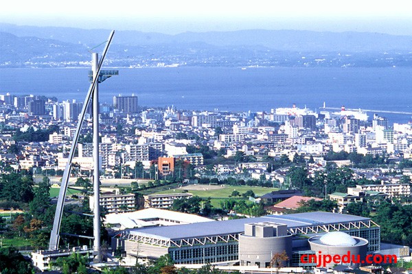 日大分县中国留学生减少仍居首位