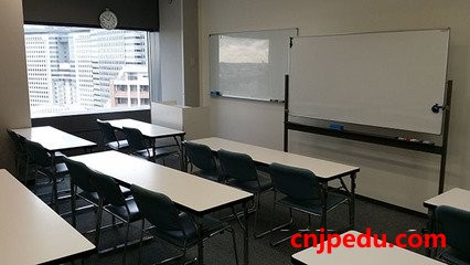 东京中央日本语学院教室
