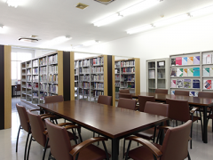 京都情報大学院大学图书室