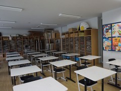 云雀丘学园高等学校校园风光之整洁优雅的美术教室