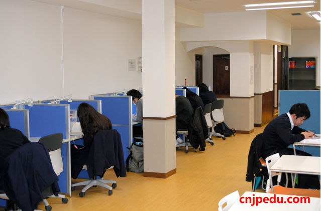 日本群马县高中生自习室开馆9个月，利用者突破1万人