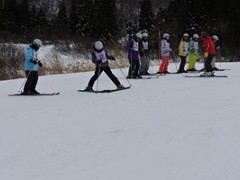 多摩大学附属圣丘高中社团活动滑雪部