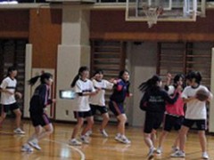 多摩大学附属圣丘高中社团活动女子篮球部