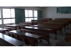 冲绳尚学高中社会科教室