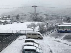 朝日塾校园雪景