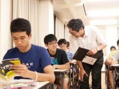 朝日塾高等学校 学生宿舍（学习室）