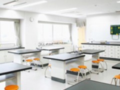 日本高中留学理科室