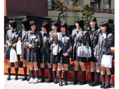 日本高中那些谜一般的校规...